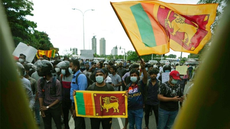 শ্রীলঙ্কায় নতুন অর্থমন্ত্রীর ইস্তফা, জরুরি অবস্থা প্রত্যাহার