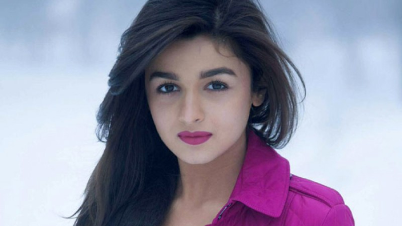 নেটফ্লিক্সে আলিয়া ভাটের প্রযোজনায় নতুন ছবি