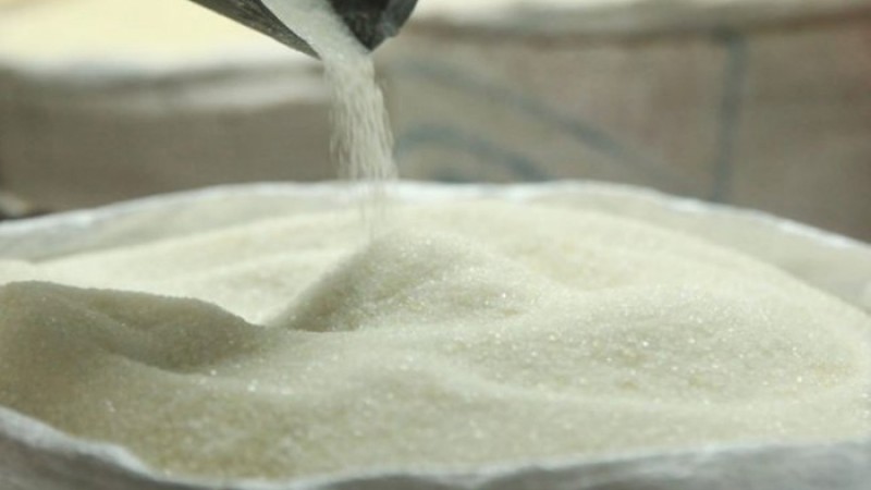রাষ্ট্রায়ত্ত মিলের চিনির দাম ফের বাড়ল কেজিতে ১৩–১৮ টাকা