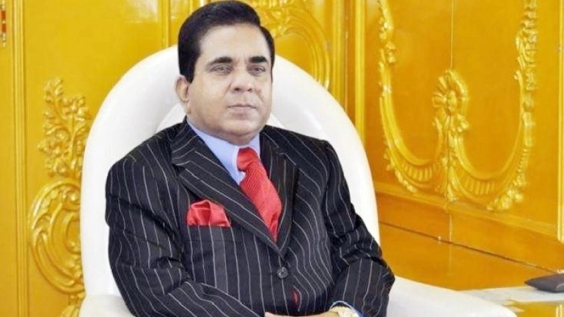 স্ত্রী-ছেলেসহ ডিবি কার্যালয়ে মুসা বিন শমসের