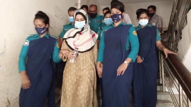 তিন মামলায় মডেল পিয়াসা ৮ দিনের রিমান্ডে