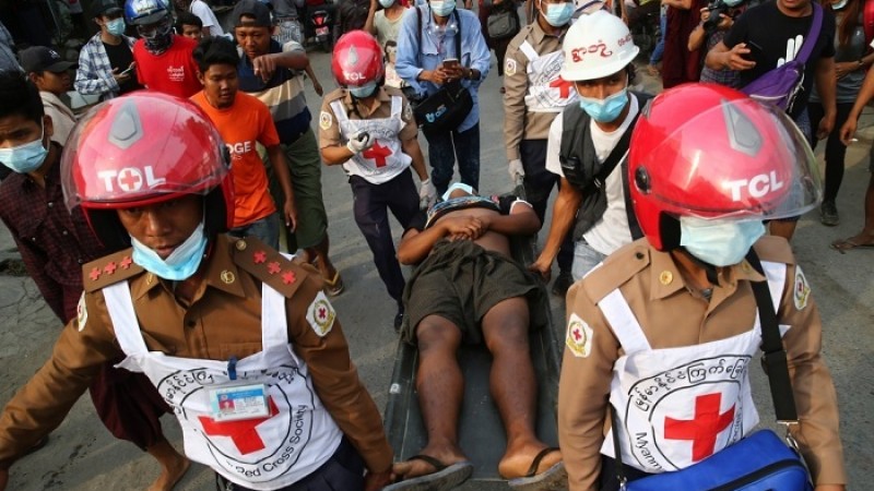 মিয়ানমারে বিক্ষোভকারীদের ওপর পুলিশের গুলিতে নিহত ২
