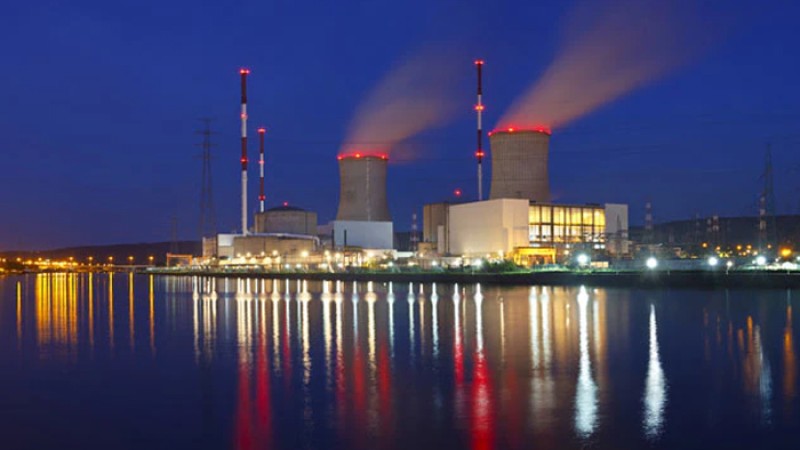 পারমাণবিক বিদ্যুৎকেন্দ্র দখলে নিল রুশ সেনারা