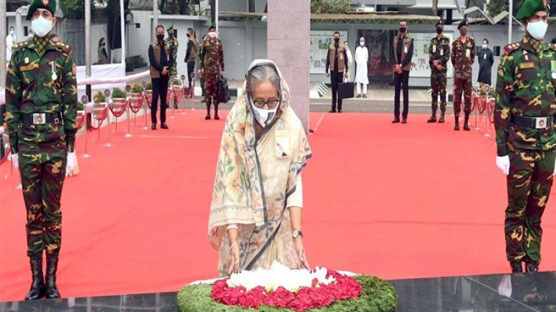 ঐতিহাসিক ৭ মার্চে বঙ্গবন্ধুর প্রতিকৃতিতে প্রধানমন্ত্রীর শ্রদ্ধা