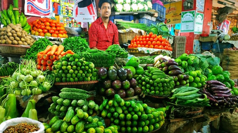 সবজির দাম কেজিতে ১০ থেকে ১৫ টাকা বেড়েছে