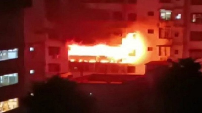 ভারতে বহুতল ভবনে আগুন, নিহত ১৪