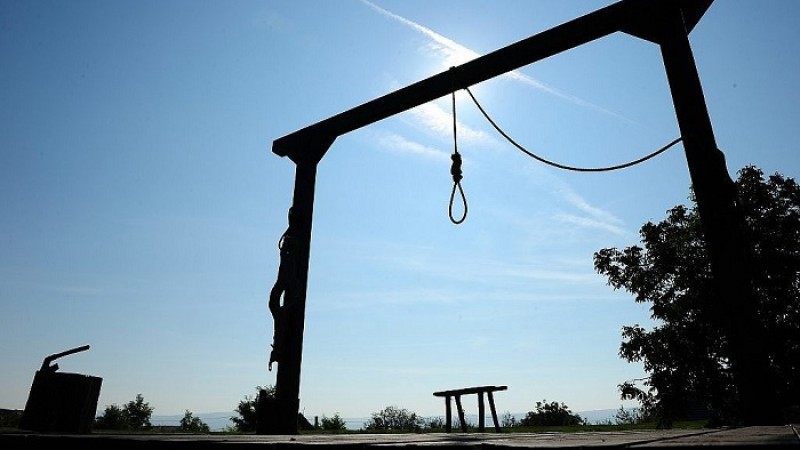 ইরানের কারাগারে দুই সমকামীর ফাঁসি কার্যকর