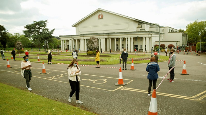 প্রায় এক বছর পর কোভিডে দৈনিক মৃত্যু শূন্য, আশা দেখাচ্ছে ব্রিটেন