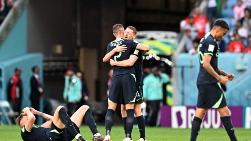 ১২ বছর পর বিশ্বকাপে জয় পেল অস্ট্রেলিয়া