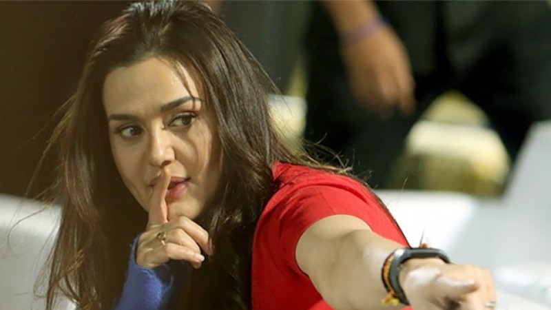 মাফিয়াদের পরোয়া করিনা : প্রীতি জিন্টা