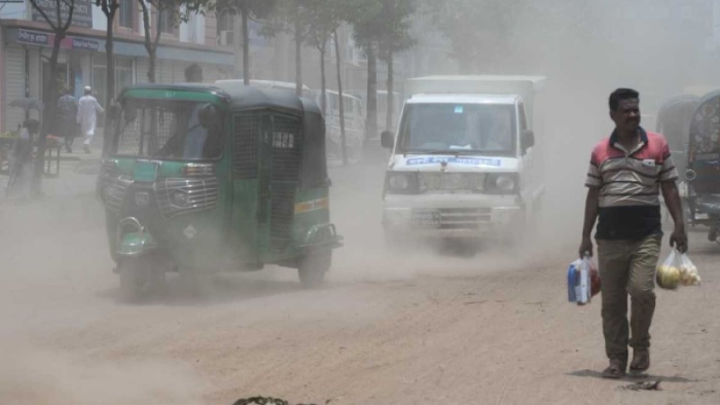 খুব অস্বাস্থ্যকর বাতাস নিয়ে দূষিত শহরের তালিকায় ঢাকা শীর্ষে