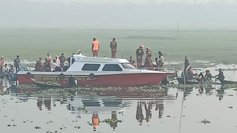 চাঁদপুরে বাল্কহেড-ট্রলারের সংঘর্ষে নিহত ৫