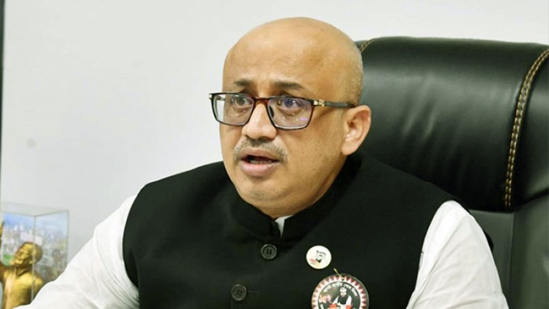 দেশে ফেরেননি  ডা. মুরাদ হাসান