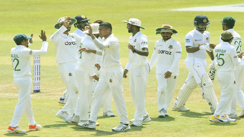 প্রথম সেশনে একাধিক সুযোগ হাতছাড়া বাংলাদেশের