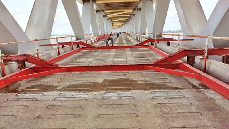 আগামী জুনেই পদ্মা সেতুতে চলবে গাড়ি