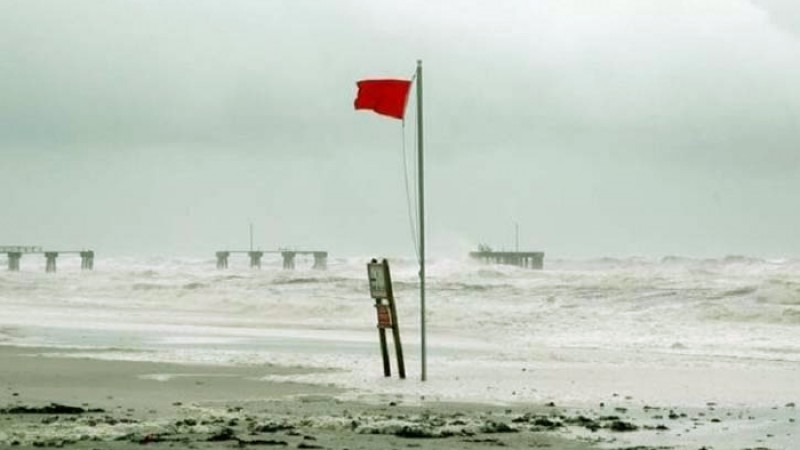 সমুদ্রবন্দরে ২ নম্বর সতর্কতা সংকেত