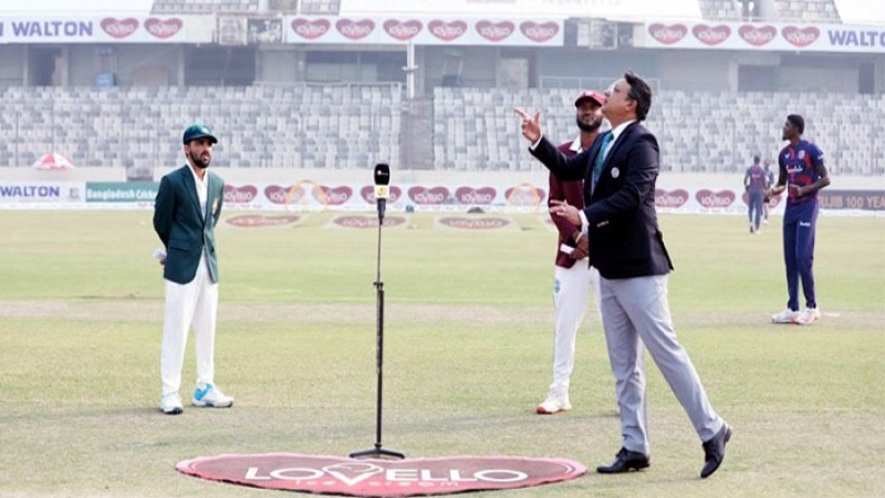 টসে হেরে ফিল্ডিংয়ে নেমেছে বাংলাদেশ