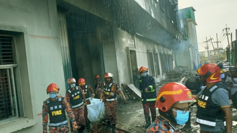 নিহতদের পরিবারকে কোটি টাকা করে ক্ষতিপূরণ চেয়ে হাইকোর্টে আবেদন