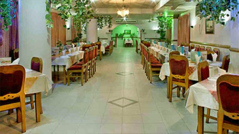 সরকারের সিদ্ধান্তে একমত নয় রেস্তোরাঁ মালিকরা