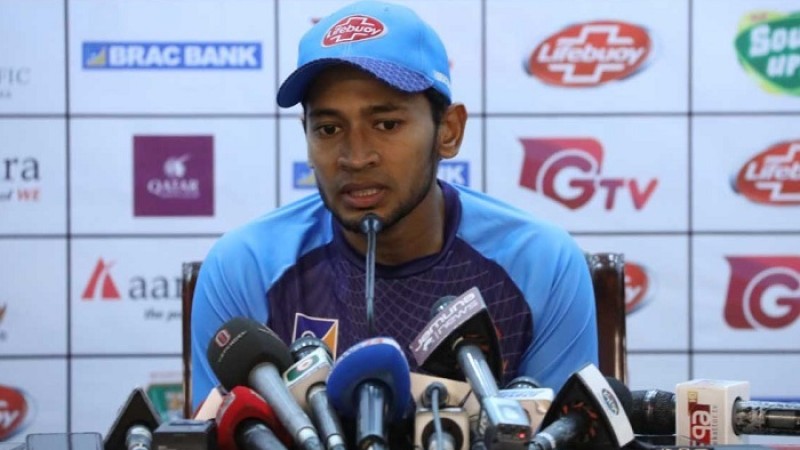 মুশফিককে সতর্কবার্তা, গণমাধ্যমেও কথা বলায় নিষেধাজ্ঞা