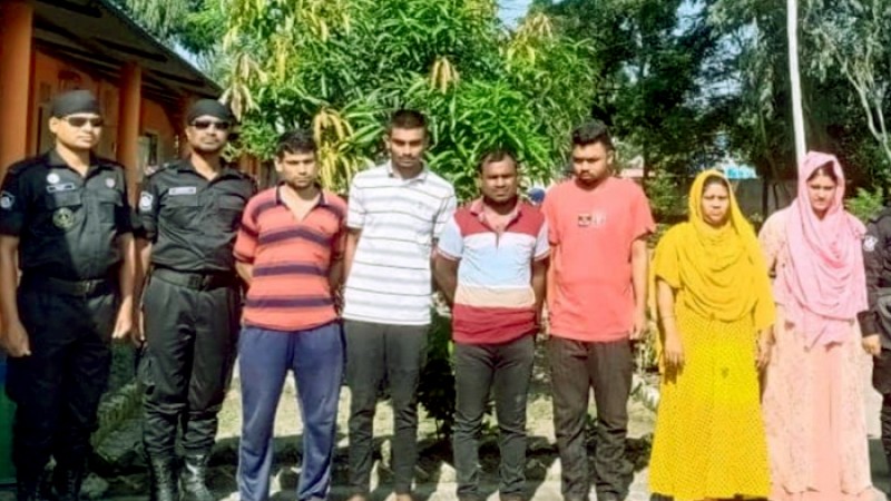 মোবাইলে প্রেমের সম্পর্ক : বাসায় ডেকে পর্নোগ্রাফি বানিয়ে মুক্তিপণ