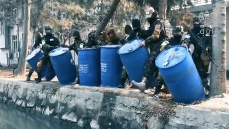 তিন হাজার লিটার মদ খালে ফেলল তালেবান গোয়েন্দারা