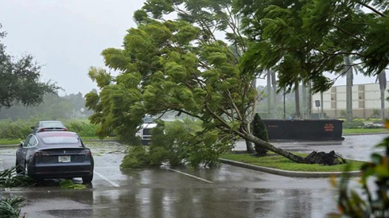 হারিকেন ইয়ানের আঘাতে যুক্তরাষ্ট্রে নিহত ৪৫