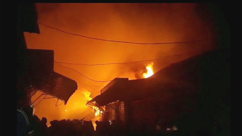 পাইকপাড়া গ্রামে অর্ধশতাধিক ঘর পুড়ে ছাই