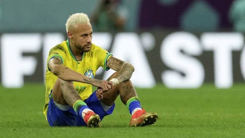 এখনো বিষাদে ঢুবে আছে ব্রাজিল দল