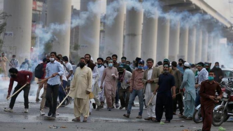পাকিস্তানজুড়ে ফের উত্তেজনা