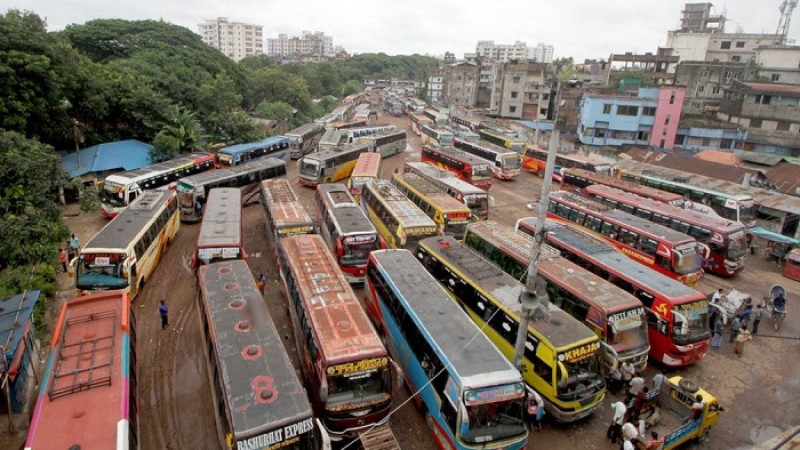 ৫ জেলার সঙ্গে রাজধানীর সড়ক যোগাযোগ বন্ধ