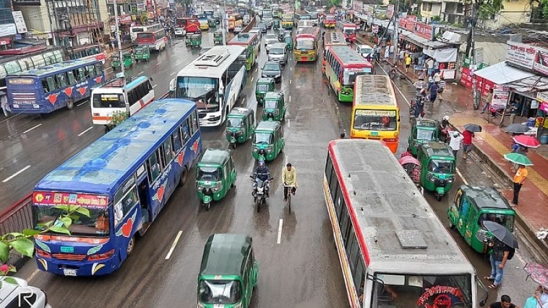 ১১ আগস্ট থেকে চলবে গণপরিবহণ