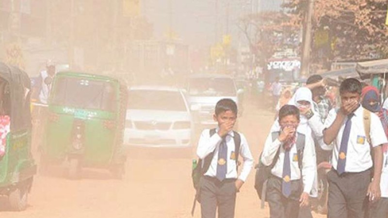 বায়ুদূষণে আবারও শীর্ষ অবস্থানে ঢাকা