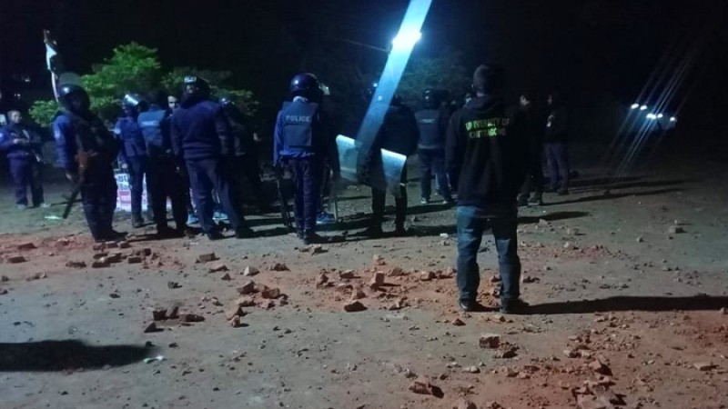 চবি ছাত্রলীগের দুই পক্ষের সংঘর্ষে আহত ১০