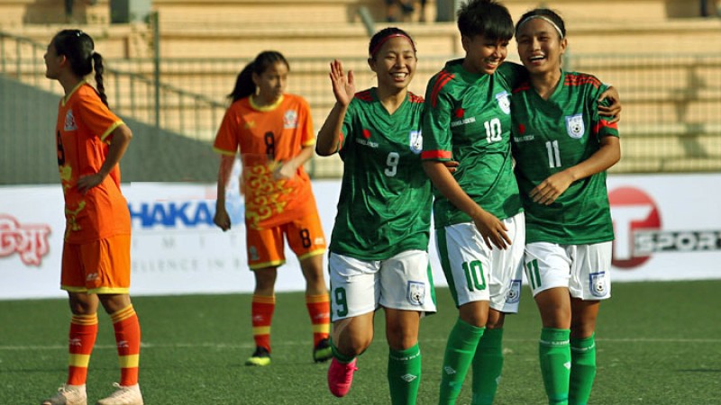 ভুটানের জালে বাংলার মেয়েদের ৯ গোল