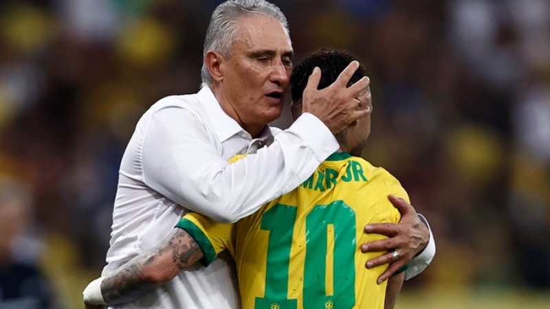 নজির গড়তে মরিয়া কোচ তিতে