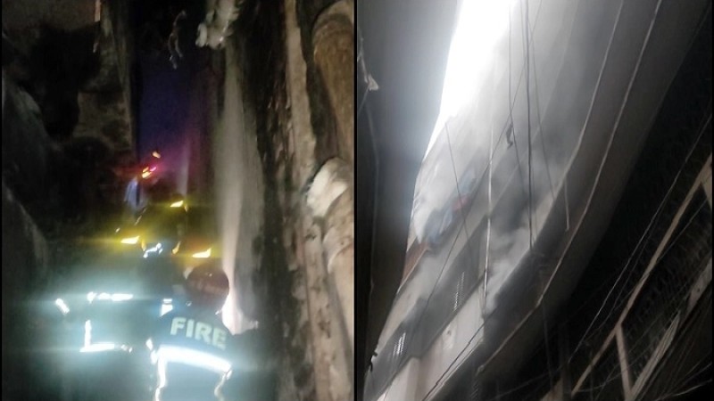 চকবাজারে প্লাস্টিকের গোডাউনে আগুন, নিয়ন্ত্রণে ৯ ইউনিট