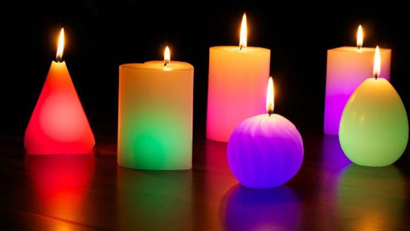 মোম হতেই পারে ঘর সাজানোর উপকরণ