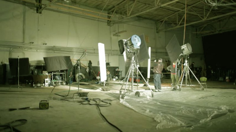 বেকার হয়ে গ্রামে চলে যাচ্ছেন চলচ্চিত্রের অনেক শিল্পী ও কলাকুশলী