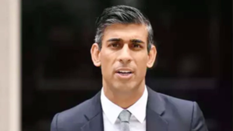 ছয় ঘণ্টা যাওয়ার আগেই আট মন্ত্রীকে বরখাস্ত করলেন সুনাক