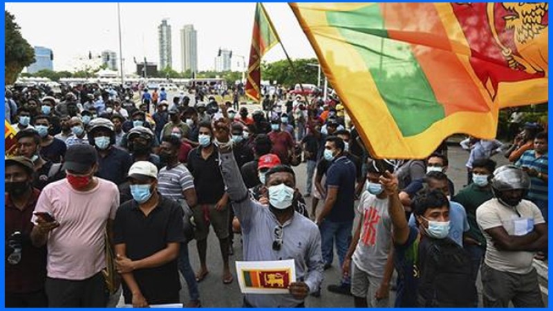 নিজেকে ঋণ খেলাপি বলে ঘোষণা করল শ্রীলঙ্কা