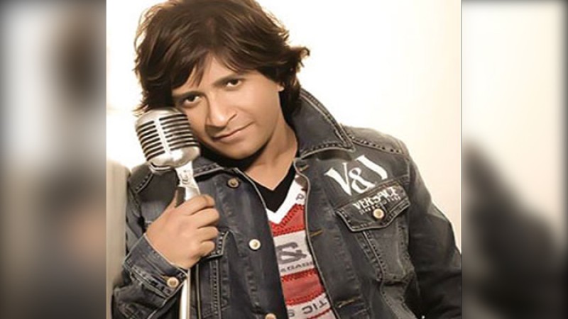 গানের মঞ্চেই মারা গেলেন প্রখ্যাত সঙ্গীতশিল্পী কেকে