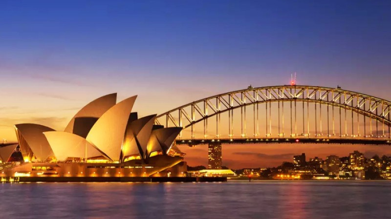 পর্যটকদের জন্য খুলছে অস্ট্রেলিয়ার দুয়ার