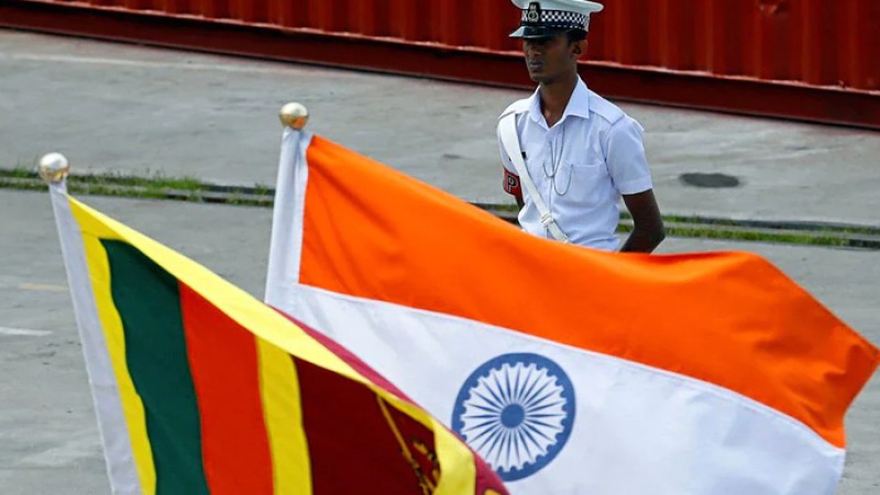 ৪০ হাজার টন ডিজেল নিয়ে শ্রীলঙ্কায় পৌঁছেছে ভারতীয় জাহাজ