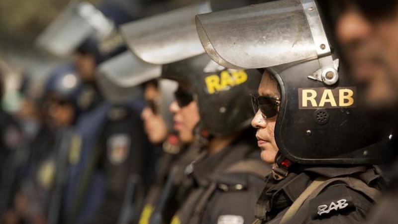 চট্টগ্রামে অভিযান চালানোর সময় র‌্যাবের ওপর হামলা