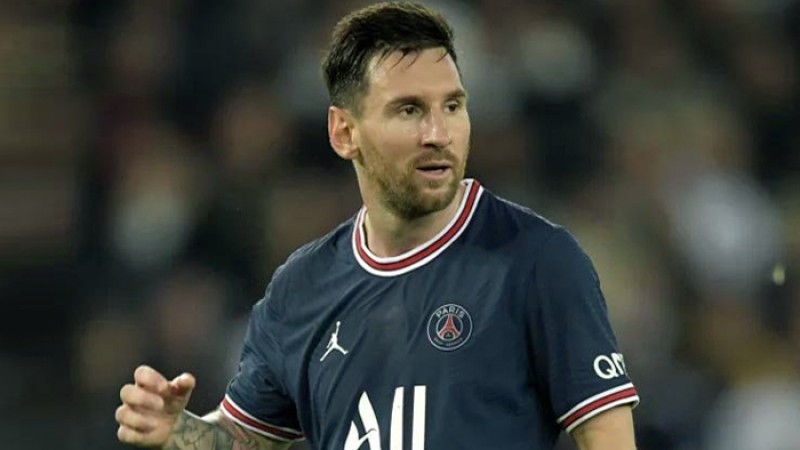 বড় দিনের ছুটি শেষে মাঠে নামছেন মেসি