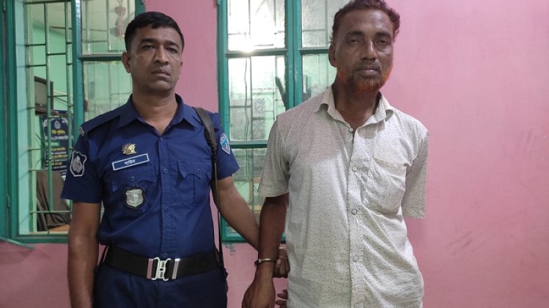 বৃদ্ধের পায়ুপথে টর্চলাইট ঢুকিয়ে নির্যাতন: যুবলীগ নেতা গ্রেপ্তার