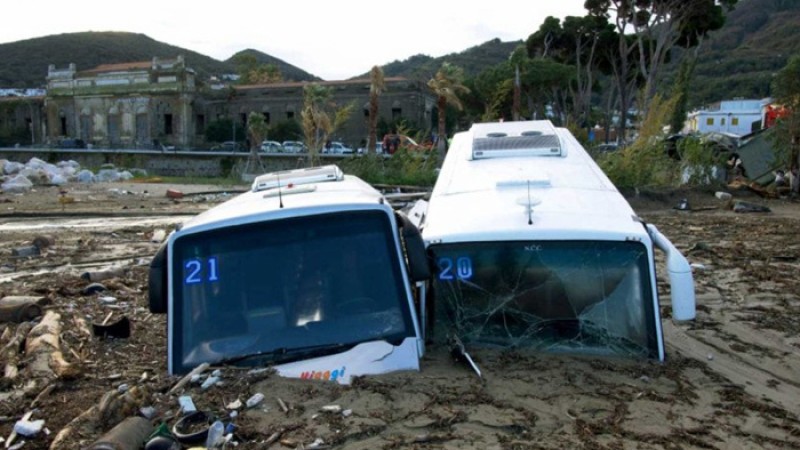 ইতালির ইসকিয়া দ্বীপে ভূমিধস, শিশুসহ নিহত ৭