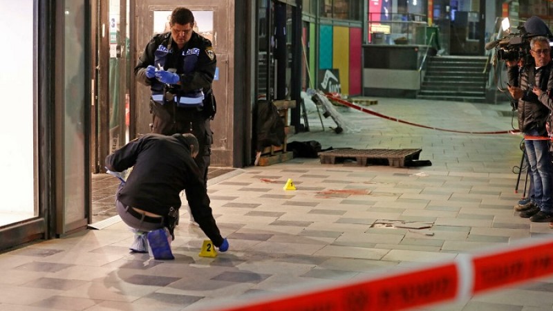 ইসরায়েলে শপিং সেন্টারে সন্ত্রাসী হামলা: নিহত ৪