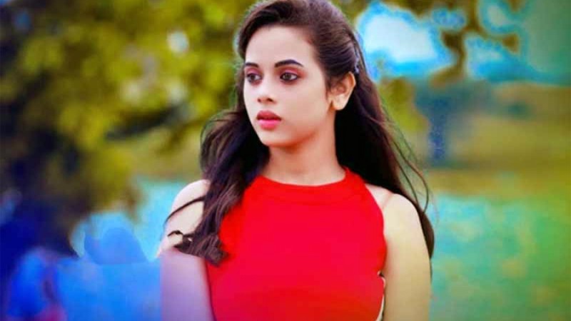 অভিনেত্রীর আত্মহত্যা, লিভ ইন সঙ্গীকে দুষছেন বাবা